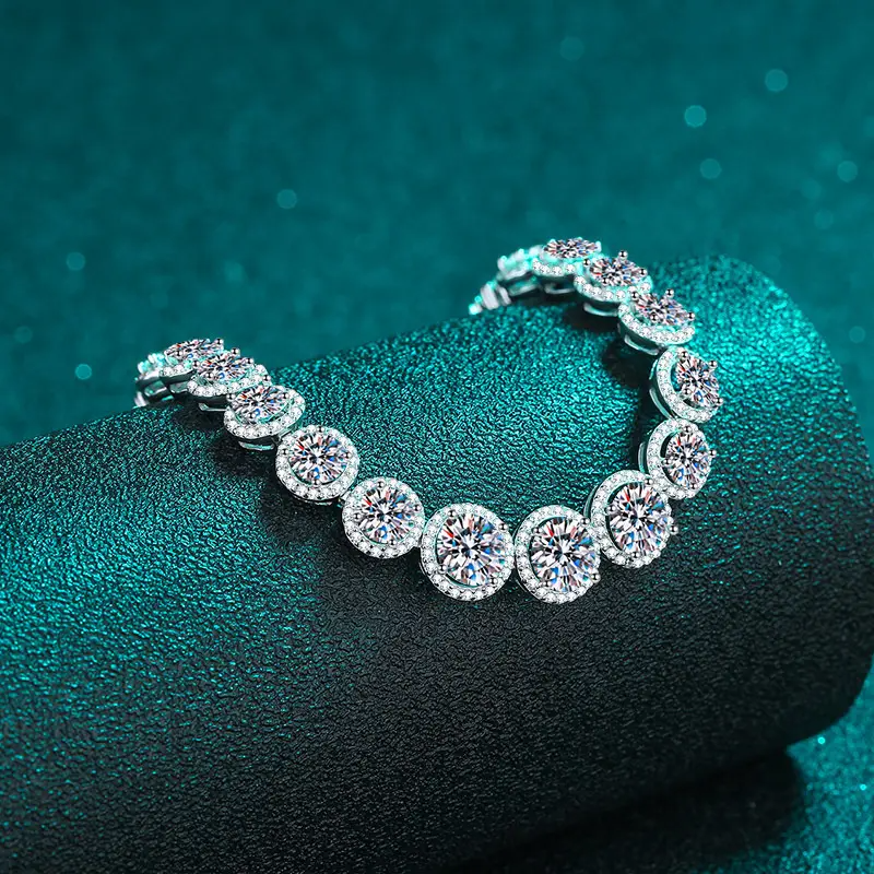 10 ctw Round Lab Grown Moissanite Diamond Halo Bracelet